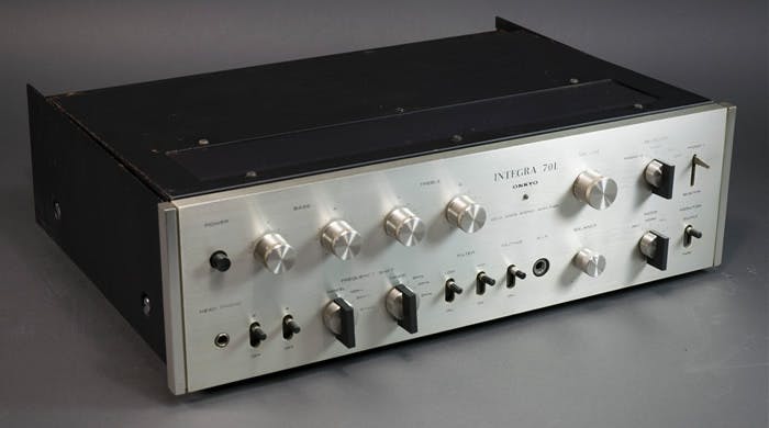 Integra 701 Integrated Amplifier